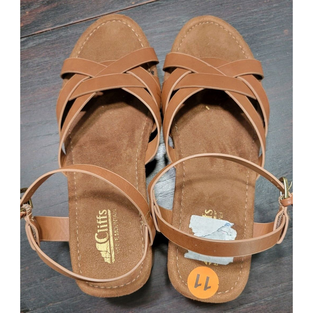 Cliffs by White Mountain Women's Brown Platform Wedge Heel Size 11 Never Worn